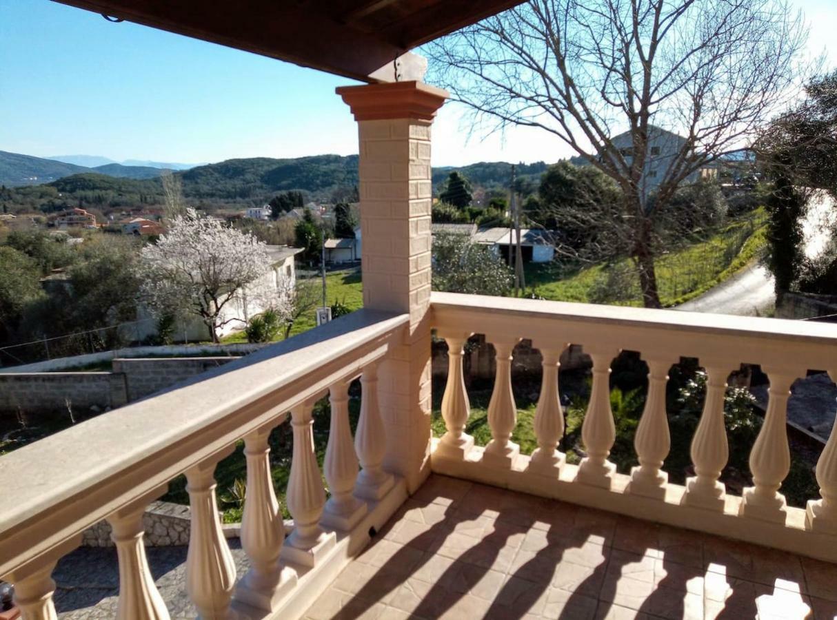 Villa Silvia Ágios Matthaíos Kültér fotó