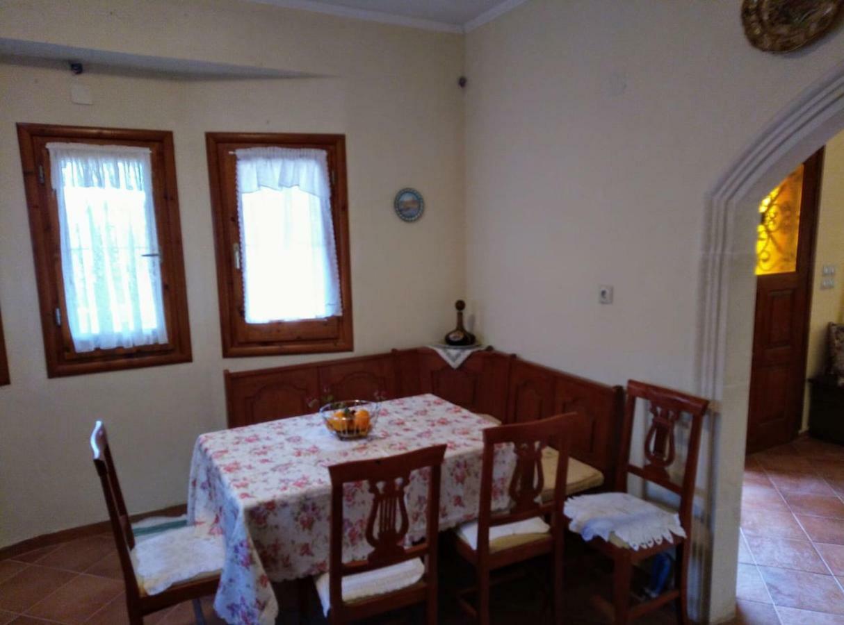 Villa Silvia Ágios Matthaíos Kültér fotó