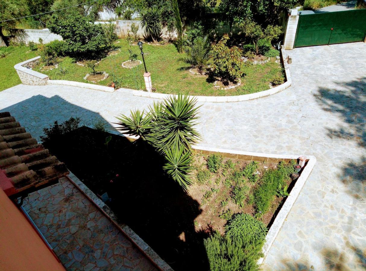 Villa Silvia Ágios Matthaíos Kültér fotó
